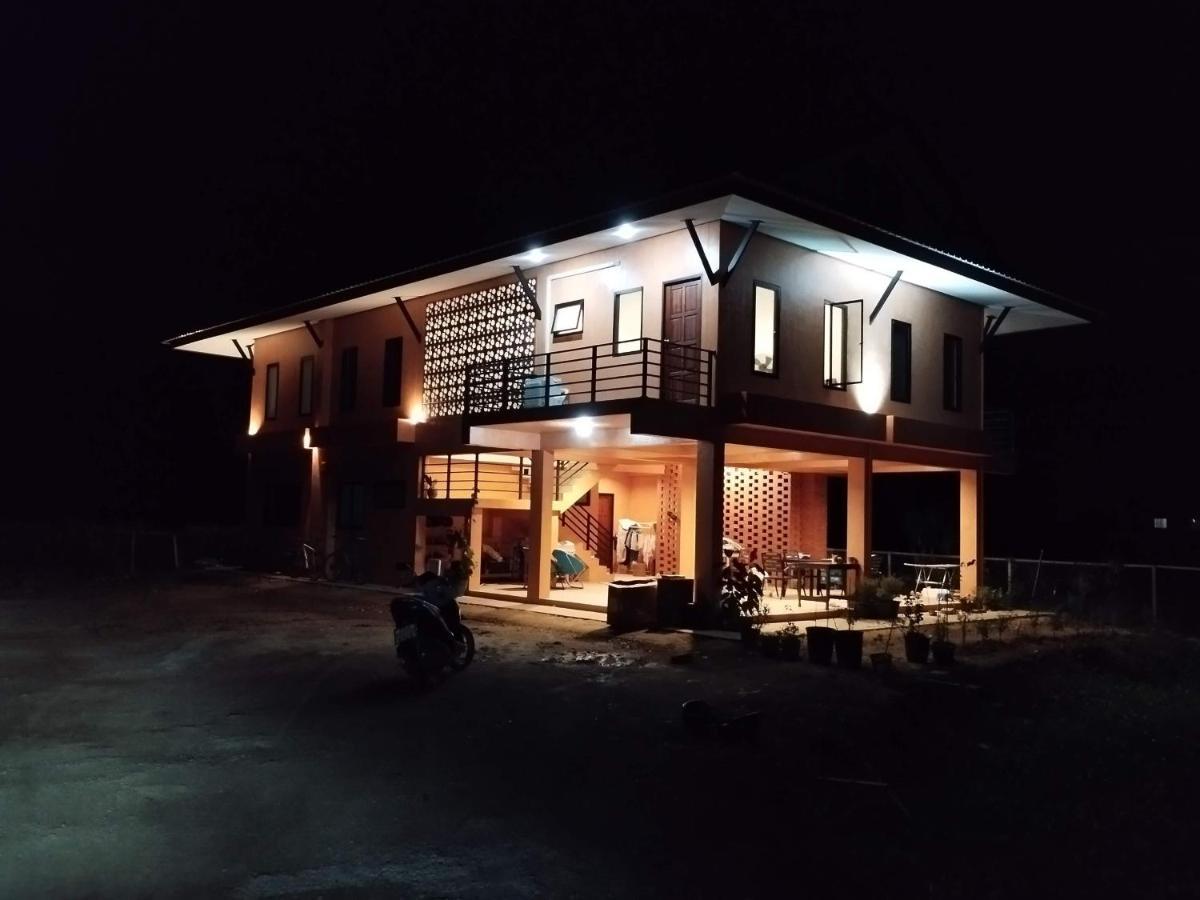 Baanbaan Homestay Яо-Ной Экстерьер фото